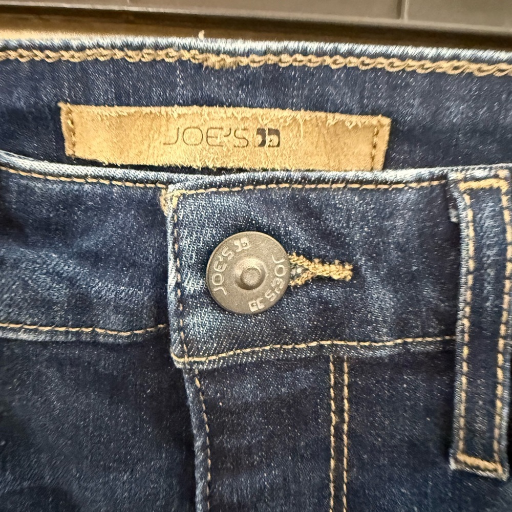 Joe's Jeans High Rise Boot Cut Dark Wash Raw Hem Denim Size 24 - Picture 9 of 14